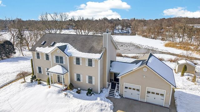 155 Sagamore Road, Seekonk, MA 02771