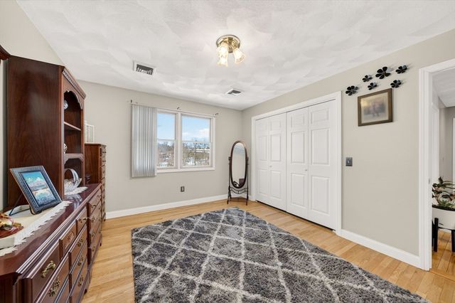 155 Sagamore Road, Seekonk, MA 02771