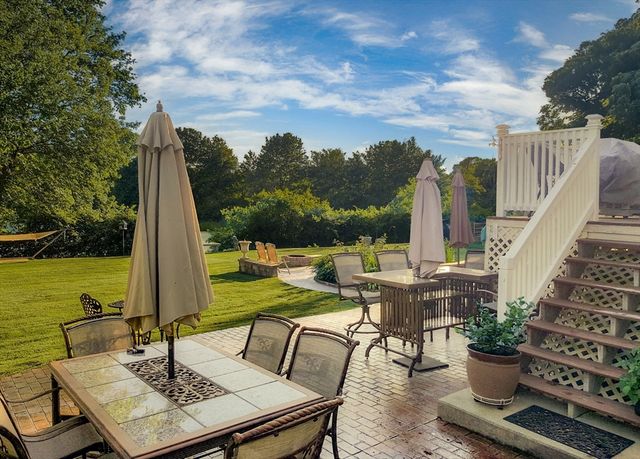 155 Sagamore Road, Seekonk, MA 02771