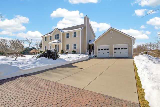 155 Sagamore Road, Seekonk, MA 02771