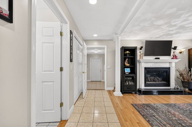 155 Sagamore Road, Seekonk, MA 02771