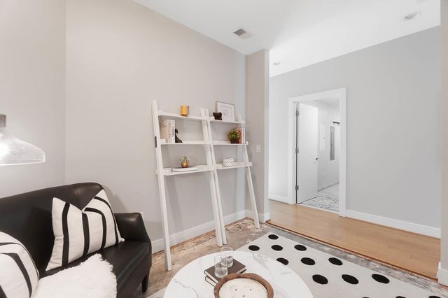 1 Roebling Way, 906, Covington, KY 41011