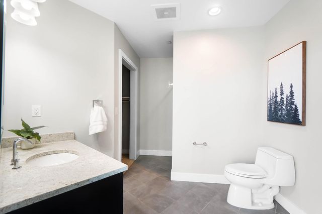 1 Roebling Way, 906, Covington, KY 41011