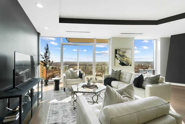 1 Roebling Way, 906, Covington, KY 41011