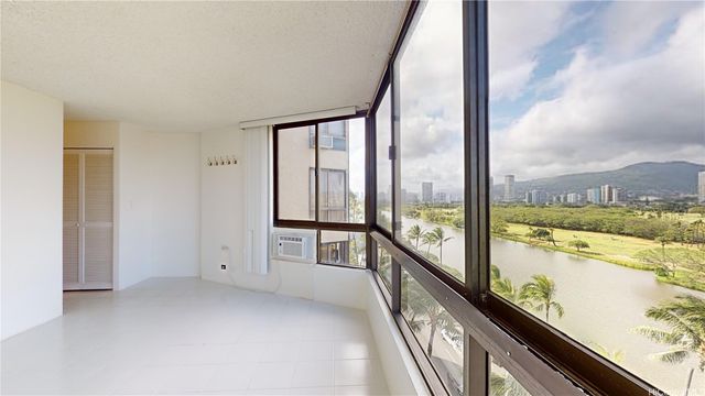 320 Liliuokalani Avenue 903, Honolulu, HI 96815