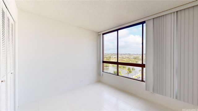 320 Liliuokalani Avenue 903, Honolulu, HI 96815