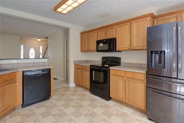6960 N Glen Drive, Cumming, GA 30028