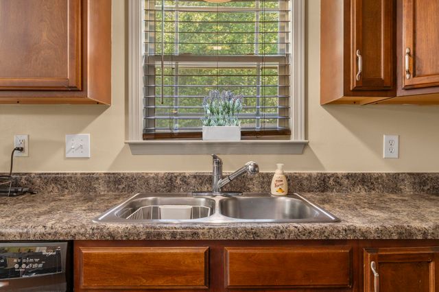 610 Chastine Drive, Spartanburg, SC 29301