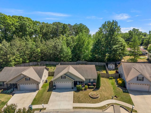 610 Chastine Drive, Spartanburg, SC 29301