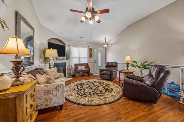 610 Chastine Drive, Spartanburg, SC 29301