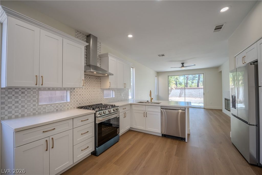 1832 Spring Summit Lane, Las Vegas, NV 89134 — photo 2