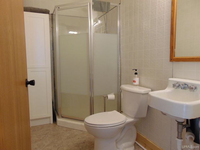 110 E River Street, Ontonagon, MI 49953