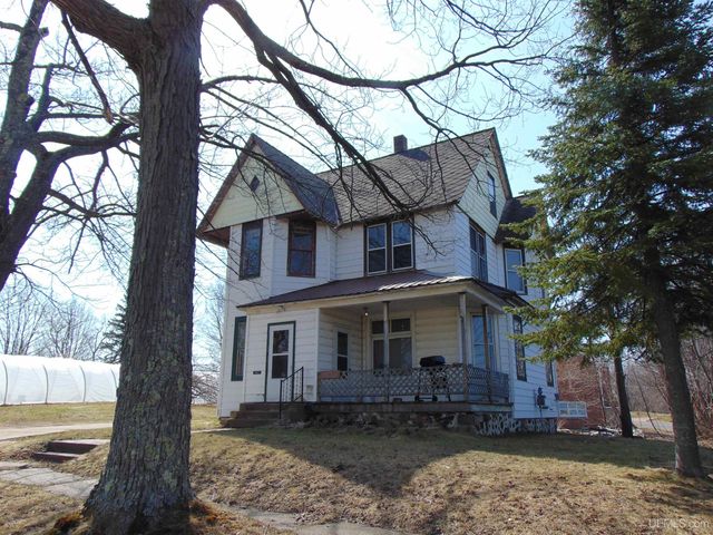 110 E River Street, Ontonagon, MI 49953