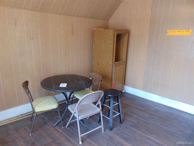 110 E River Street, Ontonagon, MI 49953
