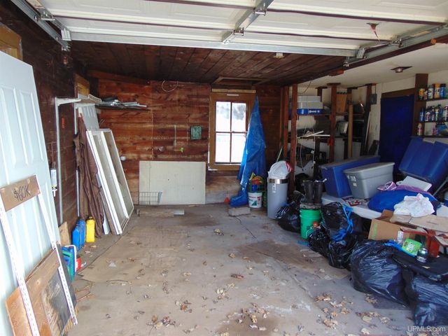 110 E River Street, Ontonagon, MI 49953