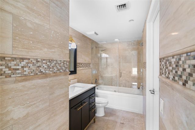 350 S Miami Ave 2515, Miami, FL 33130
