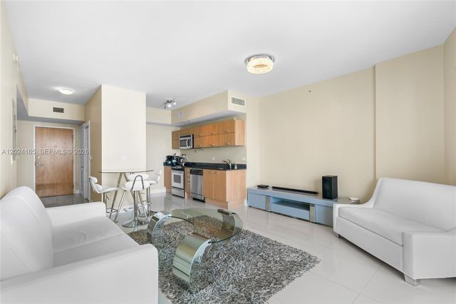 350 S Miami Ave 2515, Miami, FL 33130