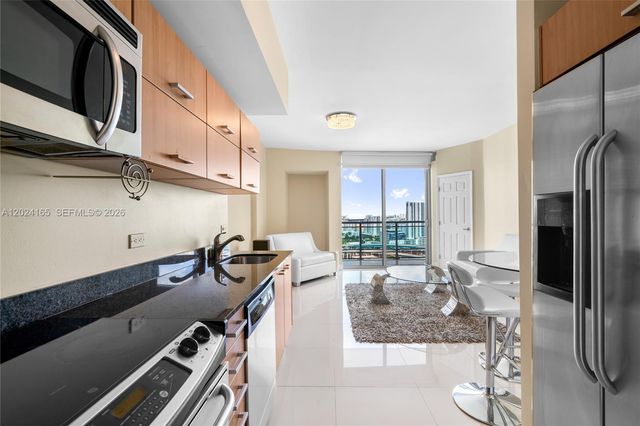 350 S Miami Ave 2515, Miami, FL 33130