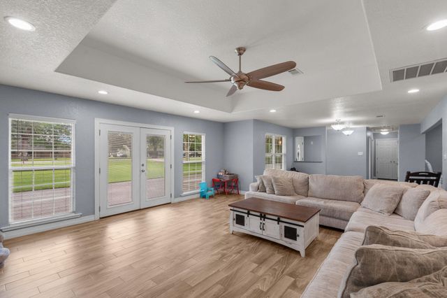 7010 Bluebird Lane, Alvin, TX 77511