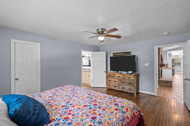 7010 Bluebird Lane, Alvin, TX 77511
