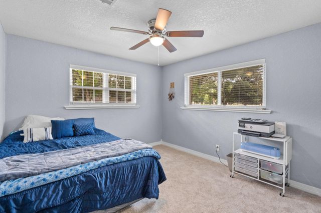 7010 Bluebird Lane, Alvin, TX 77511