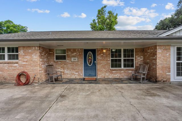 7010 Bluebird Lane, Alvin, TX 77511