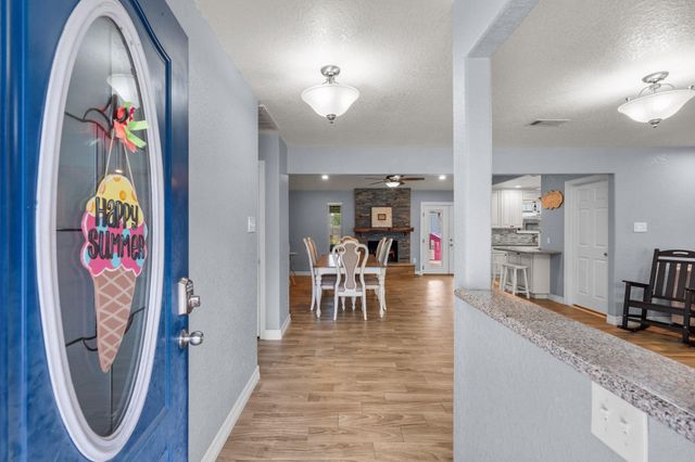 7010 Bluebird Lane, Alvin, TX 77511