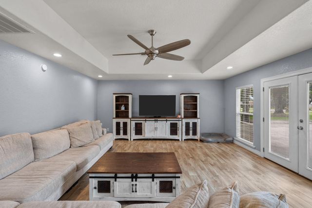 7010 Bluebird Lane, Alvin, TX 77511