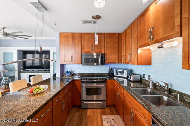 2060 Beach Boulevard, 1204, Biloxi, MS 39531