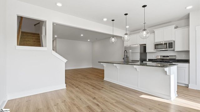 44 Shoemaker Road, Greenville, SC 29617