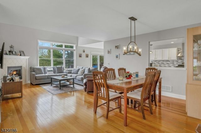 11 Bradford Ter, Boonton Twp., NJ 07005
