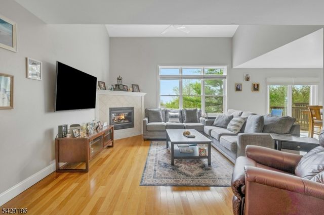11 Bradford Ter, Boonton Twp., NJ 07005