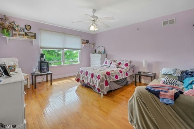 11 Bradford Ter, Boonton Twp., NJ 07005