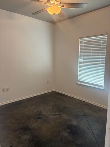 741 SE 23rd Street, Paris, TX 75460