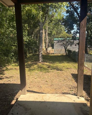 741 SE 23rd Street, Paris, TX 75460