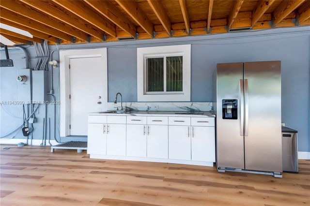 17800 NW 37 TH AVE, Miami Gardens, FL 33056