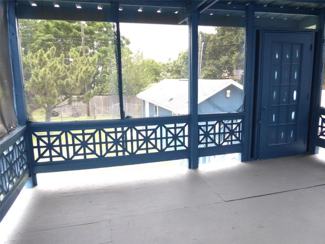 3414 Ursuline 2, Galveston, TX 77550