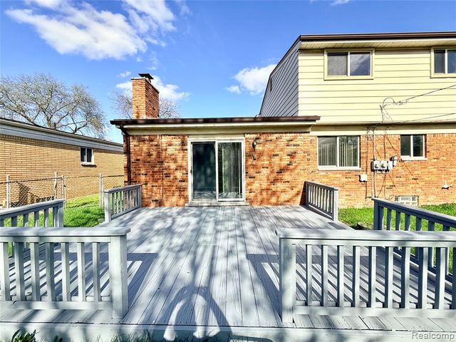 30943 Roselawn Drive, Warren, MI 48088