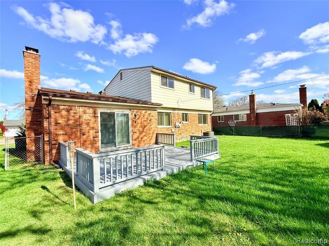 30943 Roselawn Drive, Warren, MI 48088