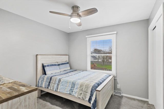 6022 S 31st STREET, Greenfield, WI 53221