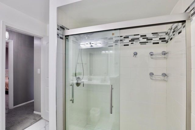 6022 S 31st STREET, Greenfield, WI 53221