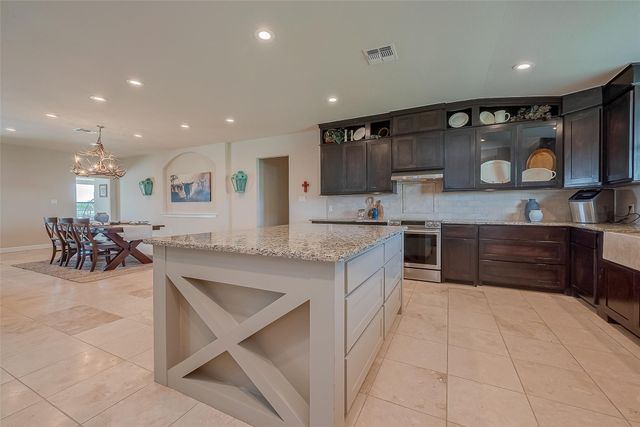 5750 Fm 360 Road, Needville, TX 77461