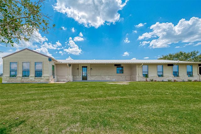 5750 Fm 360 Road, Needville, TX 77461