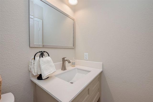 5750 Fm 360 Road, Needville, TX 77461