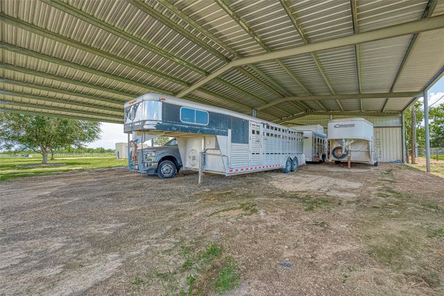 5750 Fm 360 Road, Needville, TX 77461