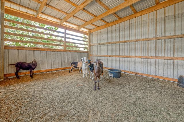 5750 Fm 360 Road, Needville, TX 77461
