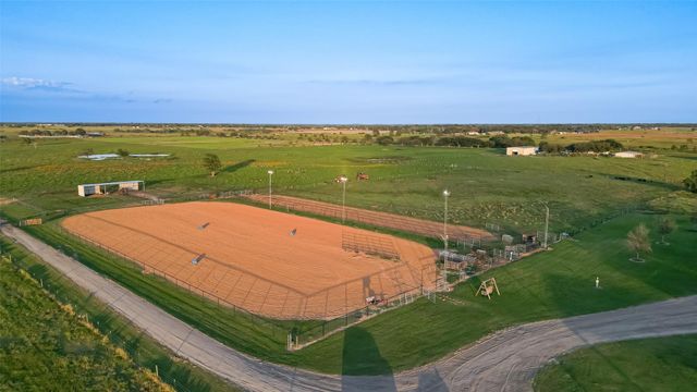 5750 Fm 360 Road, Needville, TX 77461