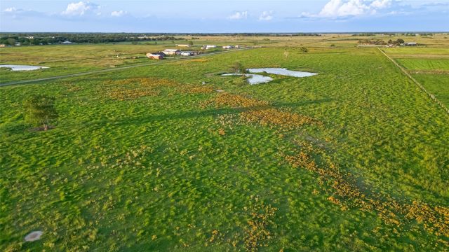 5750 Fm 360 Road, Needville, TX 77461