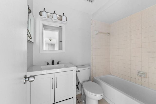 3029 CEDARIDGE DRIVE, Tampa, FL 33618