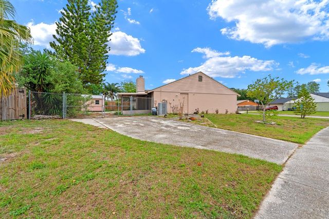 3029 CEDARIDGE DRIVE, Tampa, FL 33618